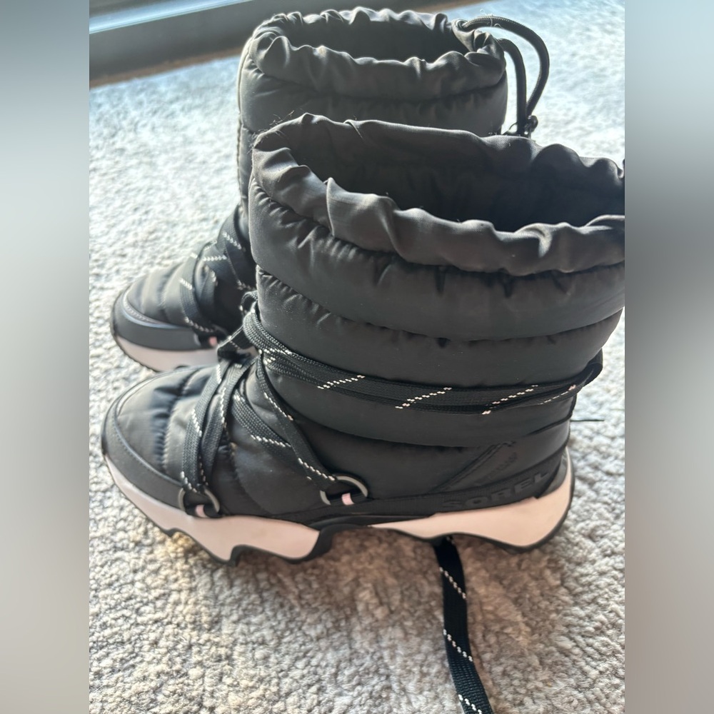 Sorel Kinetic Impact Puffy Lace-Up Snow Boots